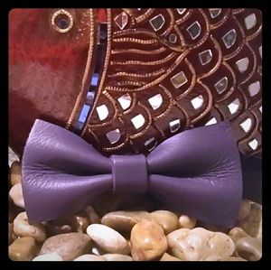 Handmade genuine leather bow tie